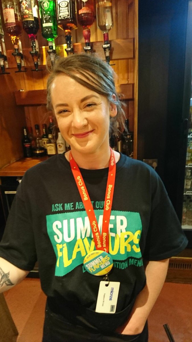 Our team member extremely happy she can wear comfy tshirt whilst workin 😀 promotin summer flavours 💪🏻 <a href="/MarkCash15/">Mark Cash</a> <a href="/mikebrayley1/">Mike Brayley</a> <a href="/amylou8725/">Amy</a>
