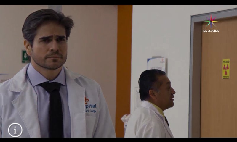 DaniArenasCol's tweet image. #Capt8 #2Cap #MiMaridoTieneFamilia @DanArenas #RobertCooper 💉💊😍  @MiMaridoFamOf @Canal_Estrellas Reportando Sintonia desde Colombia 💛💙❤👀📺🔝💋