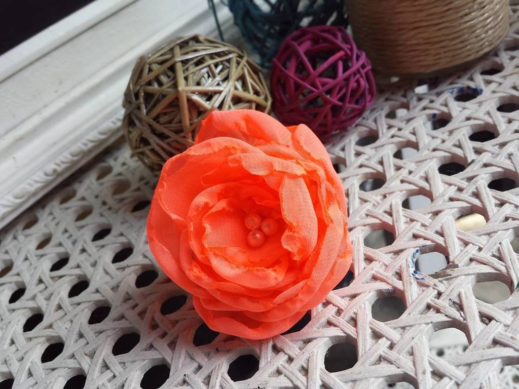 ¡Neón!
.
#Disponibles
#FloresdeTela #Pinzas #AccesoriosCabello #HairAccesories #HandMade #HechoAMano 
#CoronadeFlo… ift.tt/2r3Hqsh