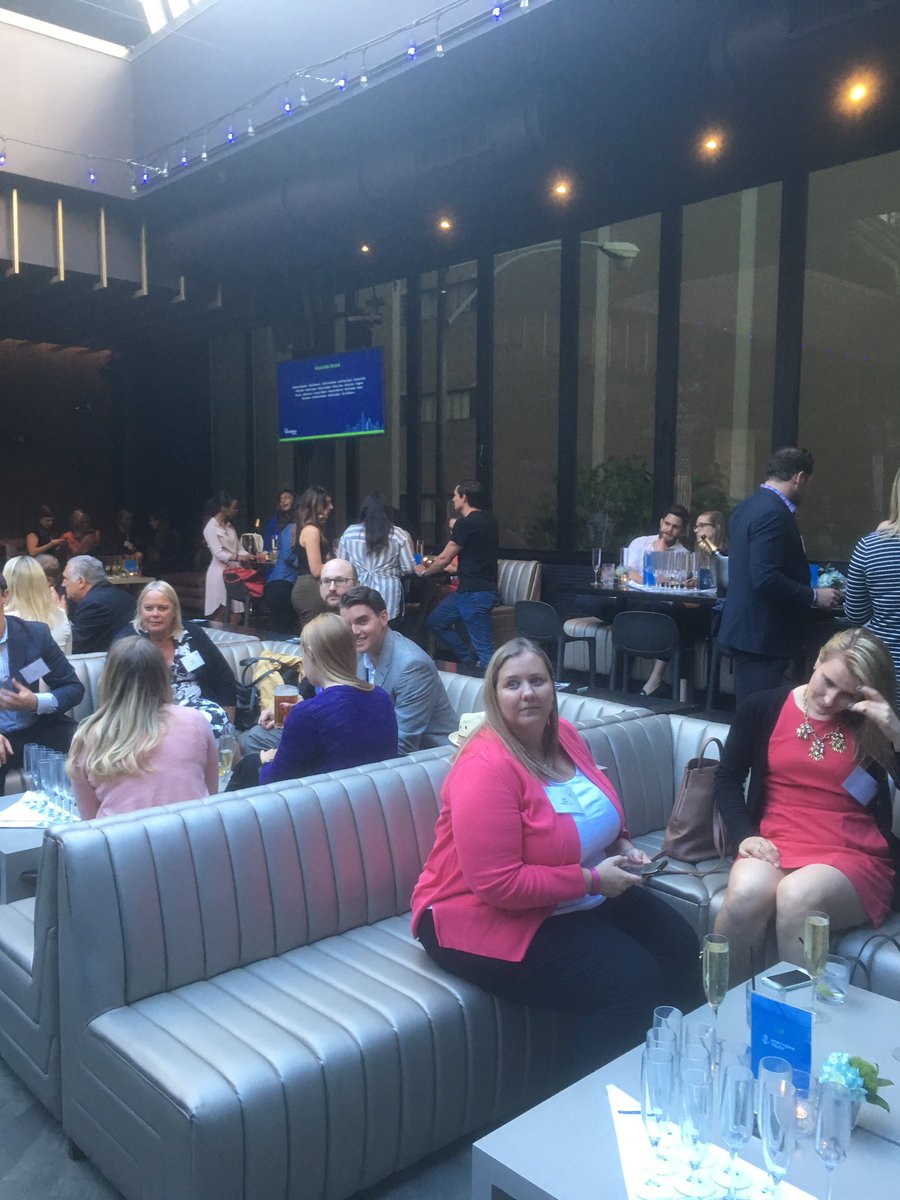 iMentorChicago's tweet photo. It's a packed house at @FremontChicago for our #GraduationBash! Thanks everyone for coming out! https://t.co/w0YpMGN5JJ