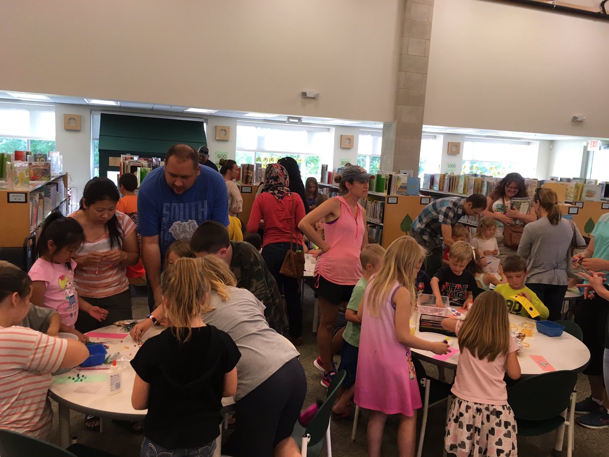 #titleI family night for #Evendale was well attended and a ton of fun! #summerreading #preventsummerslide @jim_angelo_1969 @DaveSovine