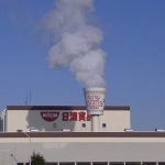 こんな煙突ステキ!日清食品工場の煙突が随分前から沸いてるw