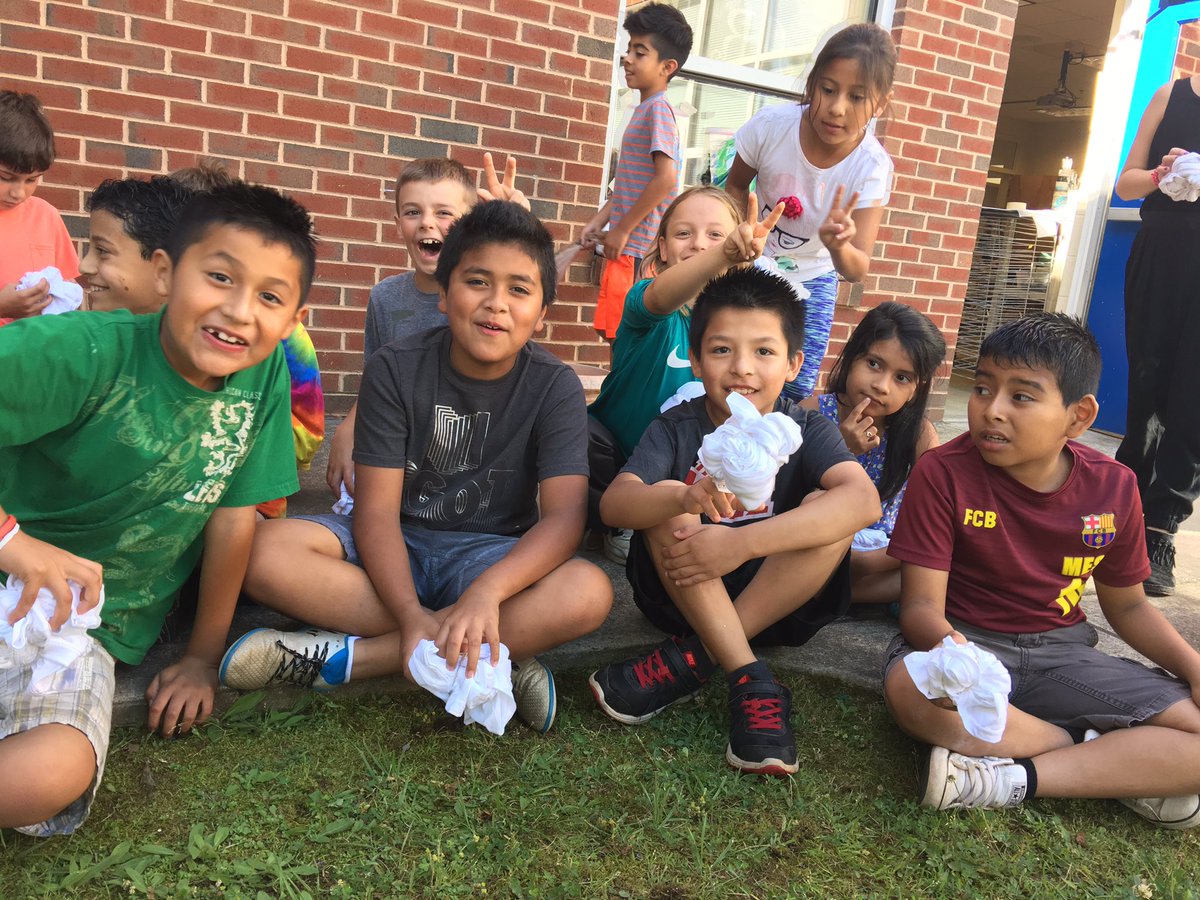 LilyBrookman's tweet photo. Tie Dye Extravaganza at Cale this week has been a messy and beautiful success! @deninejones @mr_ballen @pammoran 🌞🌈 https://t.co/OwzyHbKSqz