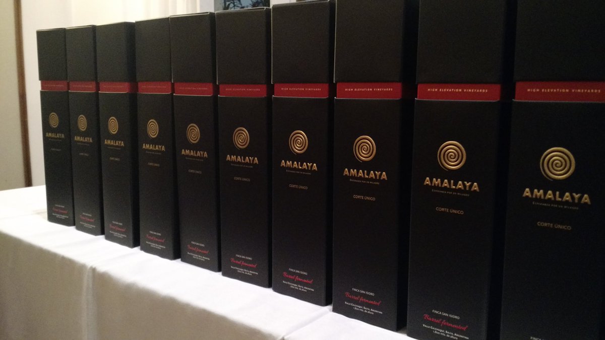 anapapadopulos's tweet photo. En Salta, presentando a Rodolfo Dhuin @rodowine @AmalayaBodega @AragonRacedo @vidandroll #vinosdealtura #saltawine #vinosmasaltosdelmundo https://t.co/SmNtXuYdFu