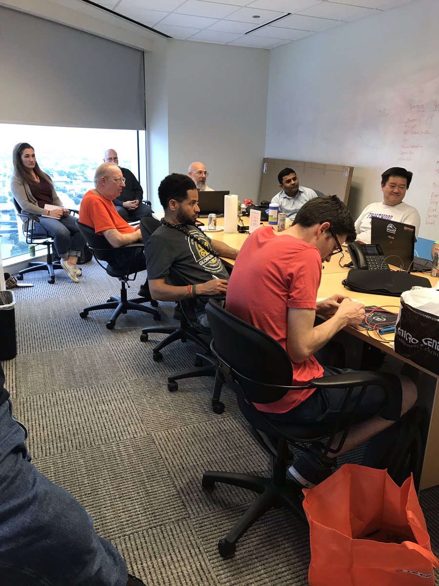 MadameMiso's tweet photo. #HacknSnacks time with @Hacksterio #HTX group this rainy evening learning about #iot with #urban #gardening #fun @abidotlocal @withoustonorg https://t.co/xDp06mCZ4I