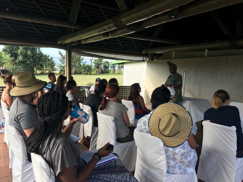 ASU_GHP's tweet photo. Learning about the public and private health care systems in Fiji. #SHESCAbroad #transformyourclassroom https://t.co/xqUh14z6MV