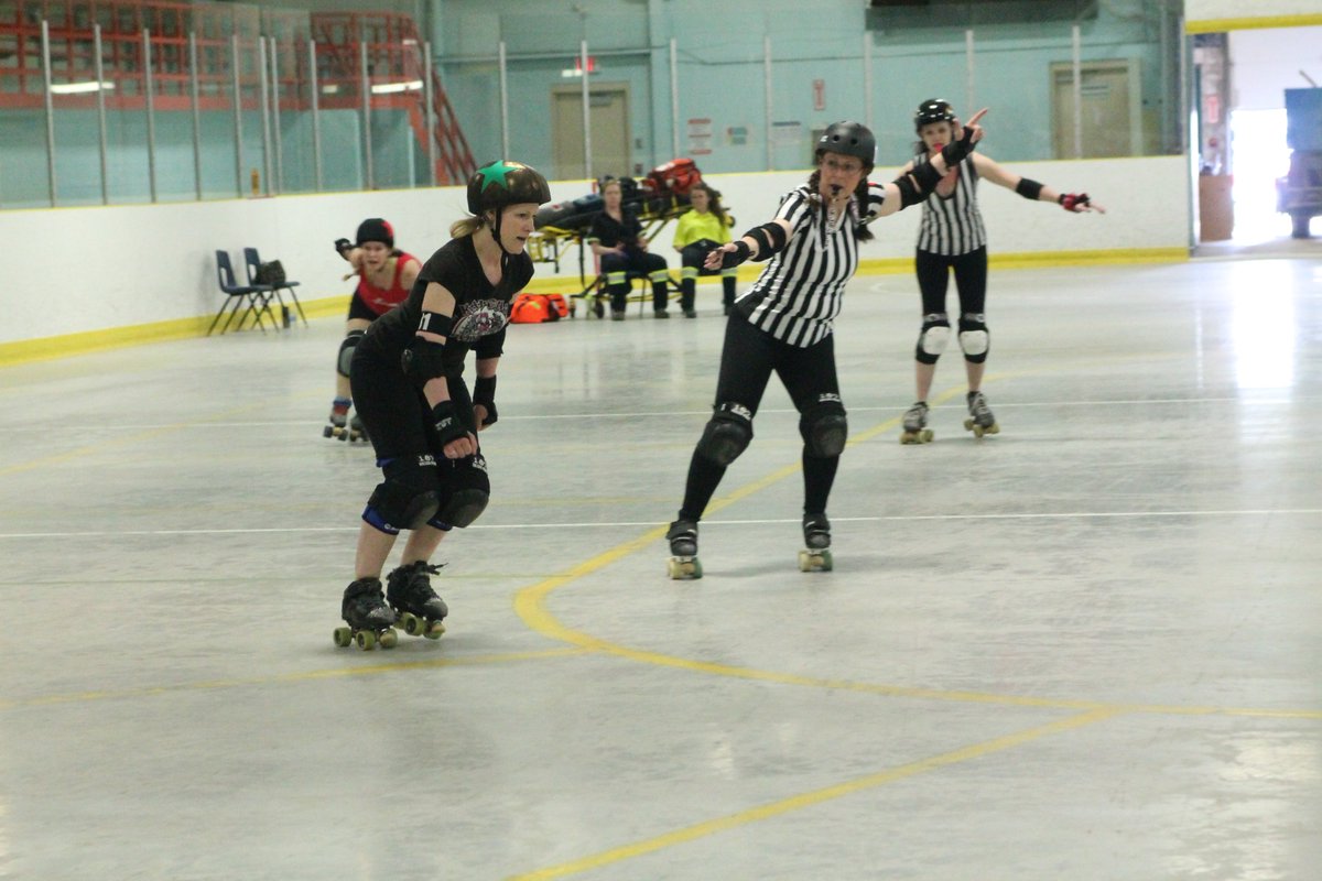 #rollerderby #stratfordravens #colouryoubad #mvpjammer #leadjammer #gameday #ravensofruin #backlashbetties #locoderby