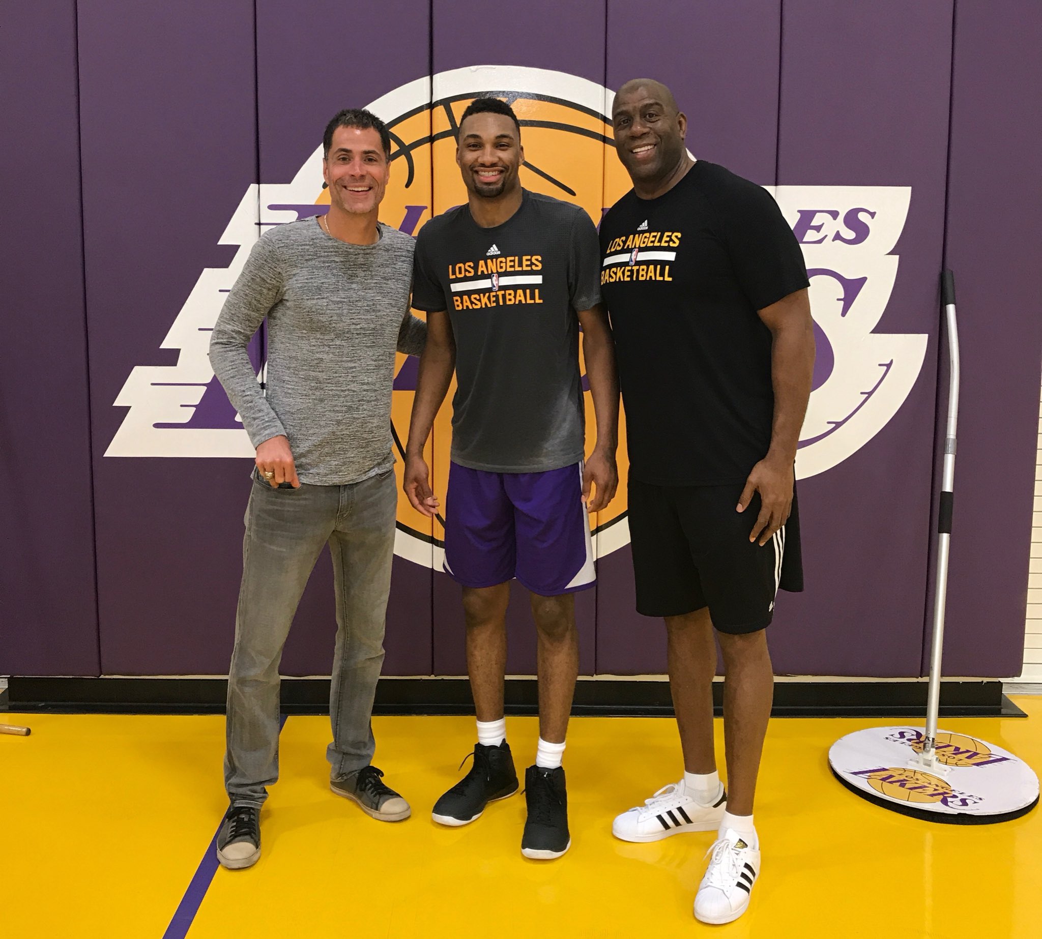 pix Rob Pelinka Michigan Fab Five lakers gm grad rob pelinka