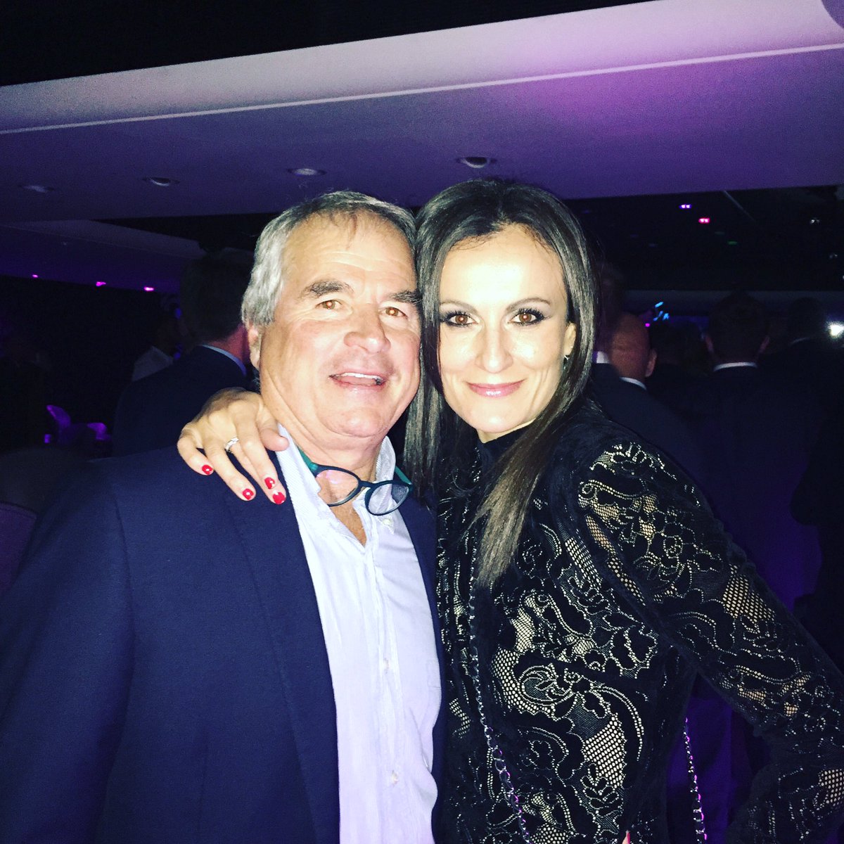 ValentinaStoj's tweet photo. Who doesn't love this guy?! #england cricketer &amp; captain #cricketgram #legend #host https://t.co/LxkvfIEUFQ