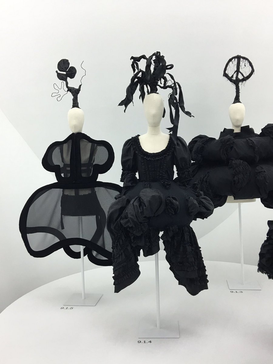 sonjayelich1's tweet photo. i went to the @metmuseum to see #reikawakubo's #commedegarcon exhibition - it is rich with texture https://t.co/gtoGd18DXw