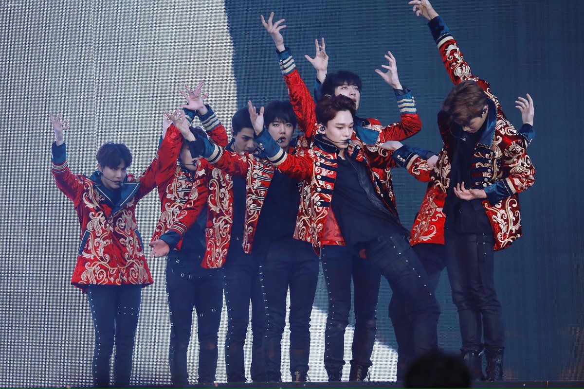 EXOfanbase_Int's tweet photo. TREE OF LIFE

My #TeenChoice nominee for #ChoiceMusicGroup is #EXO https://t.co/0p6h0kKzsB