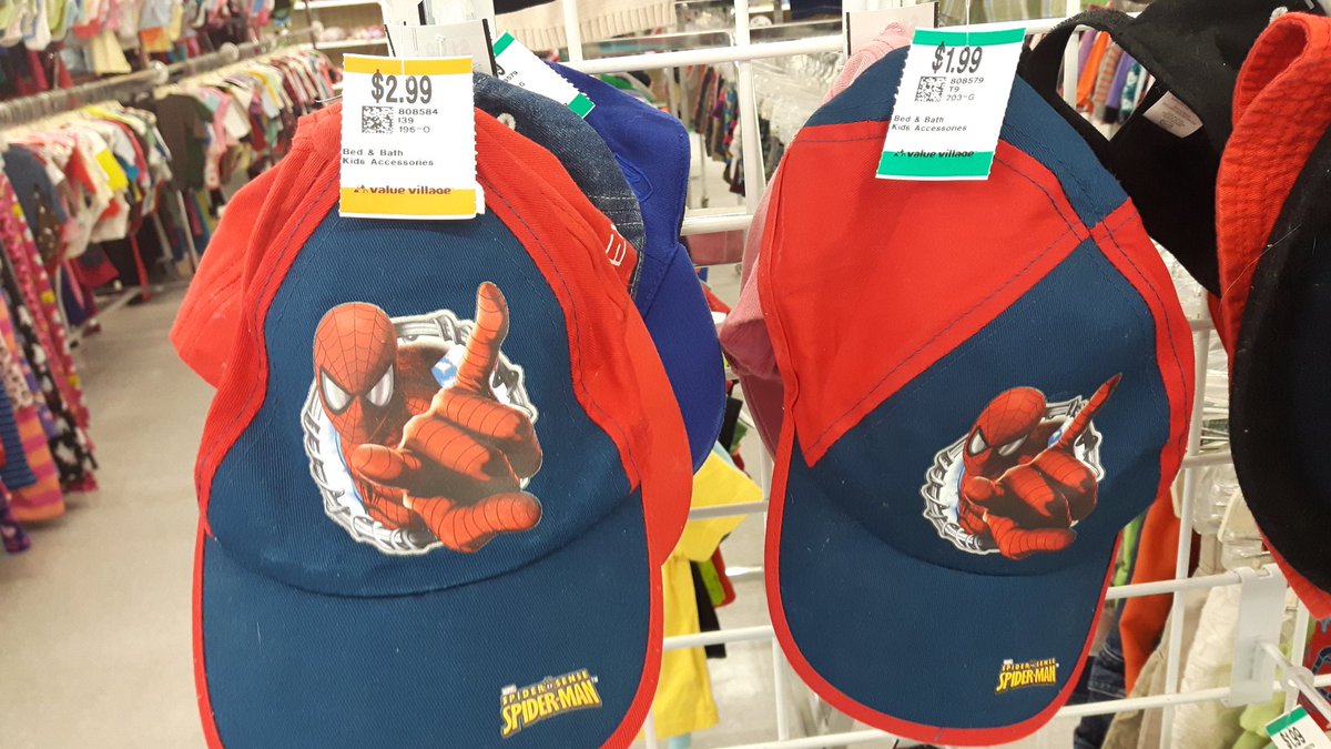 ragaz83's tweet photo. What happens when pricing is done by more than one person. #thrifting https://t.co/Ts8TRTNa3O