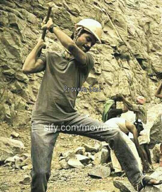 dhanush_nandha's tweet photo. #VIP2TeaserFromToday
#VIP2TeaserCountingStarts
Thalaivaaaaaa 😎 https://t.co/RQJFApBBVC