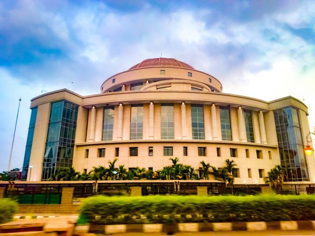 TravelBTIL's tweet photo. HQ of Navi Mumbai Municipal Corporation (#NMMC). Operative since 2014. #localdiaries #navimumbai #travelbtil #lvclicks #placestogo #Building https://t.co/4Iw823BBSd