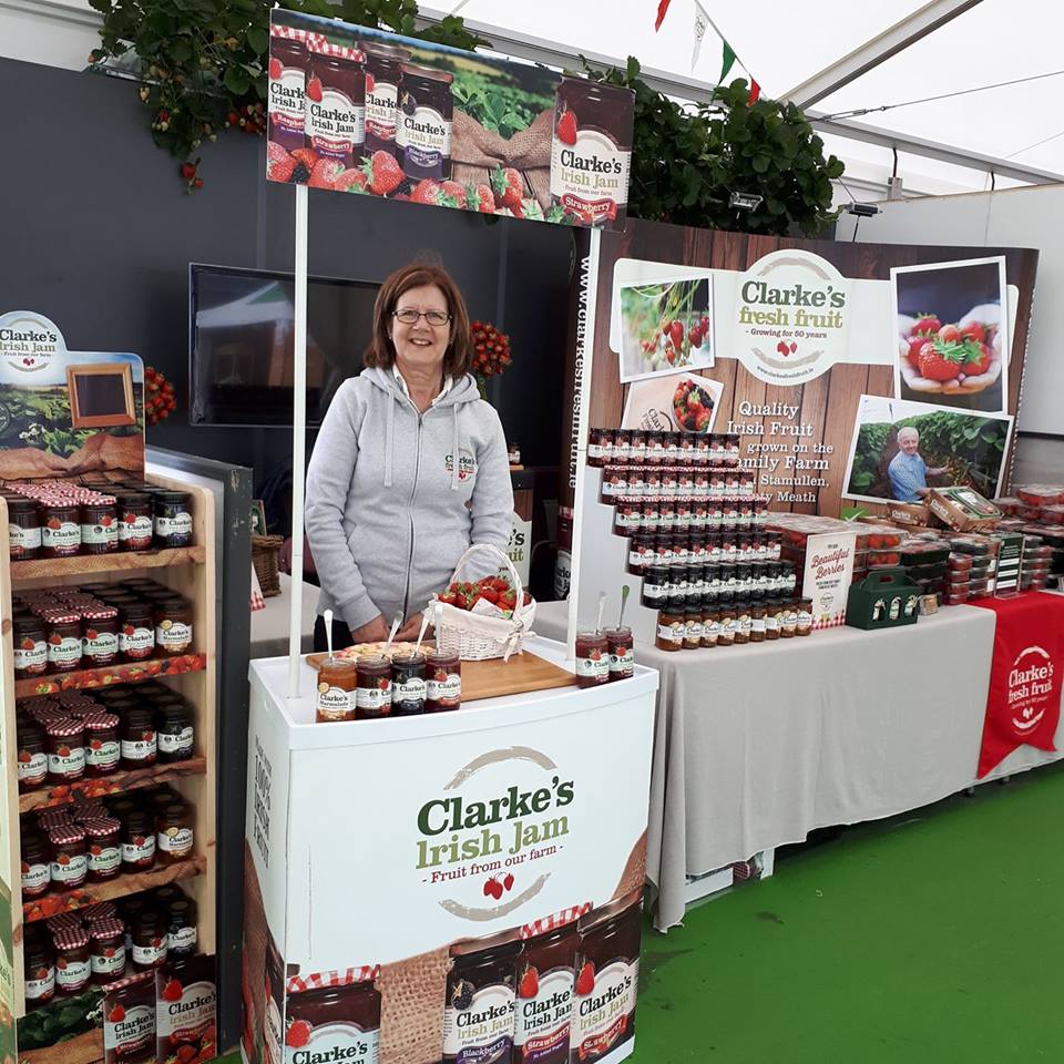 PrintroomIRL's tweet photo. Clarkes Fresh Fruit, was at #Bloom last weekend in the @phoenixparkopw #clarkesfreshfruit #largeformatprinting #printroomirl #exhibition https://t.co/kwZePeRufT