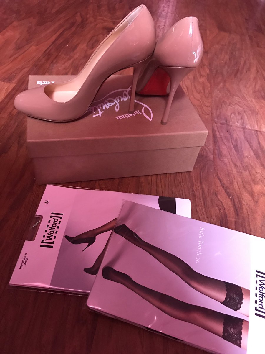 pay2msclassy's tweet photo. Morning delivery. #tribute #paypig #findomme @underdeskloser https://t.co/pQBrfXE3Yv