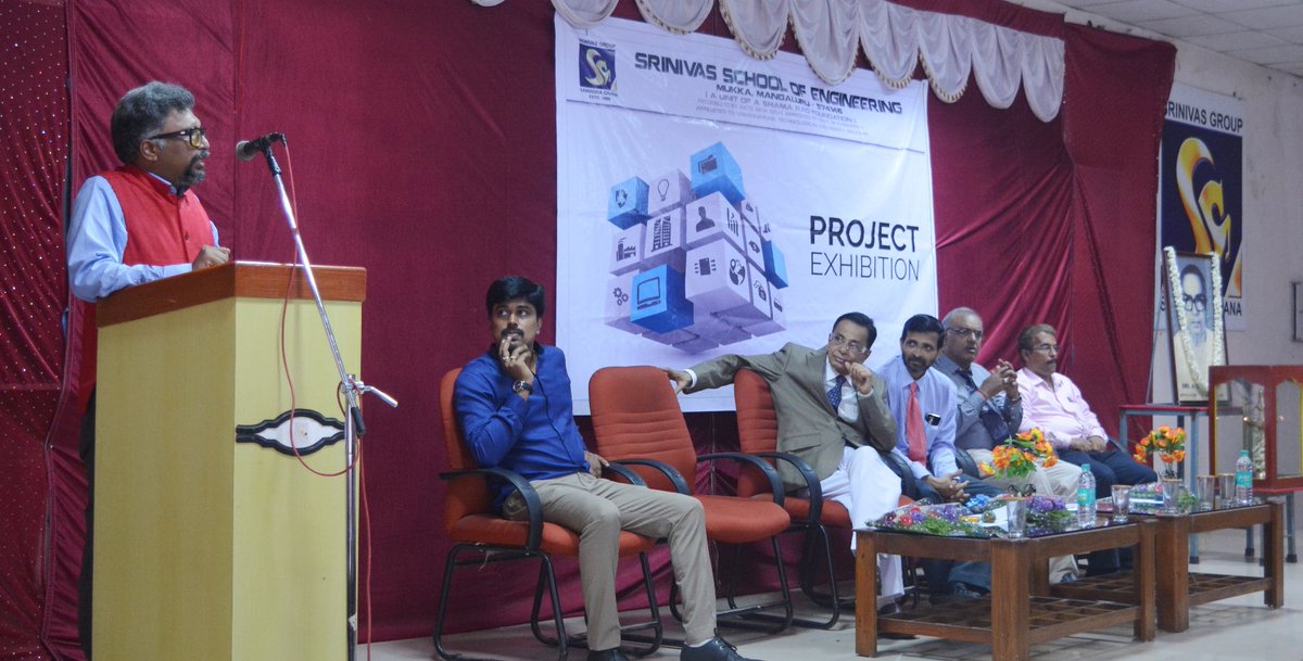 @Mysuru @in_southcanara @shreeprakashb @DrRKHegde @MangaloreCity @mtodayteam @Mloremerijaan @manipalblog @TulunaduState @TulunaduNews Sri #NageshPuttaswamy, Regional Head, Technical @UltraTechCement inaugurated #ProjectExhibition 2017 at #SSEMukka #Mangalore @AdityaBirlaGrp