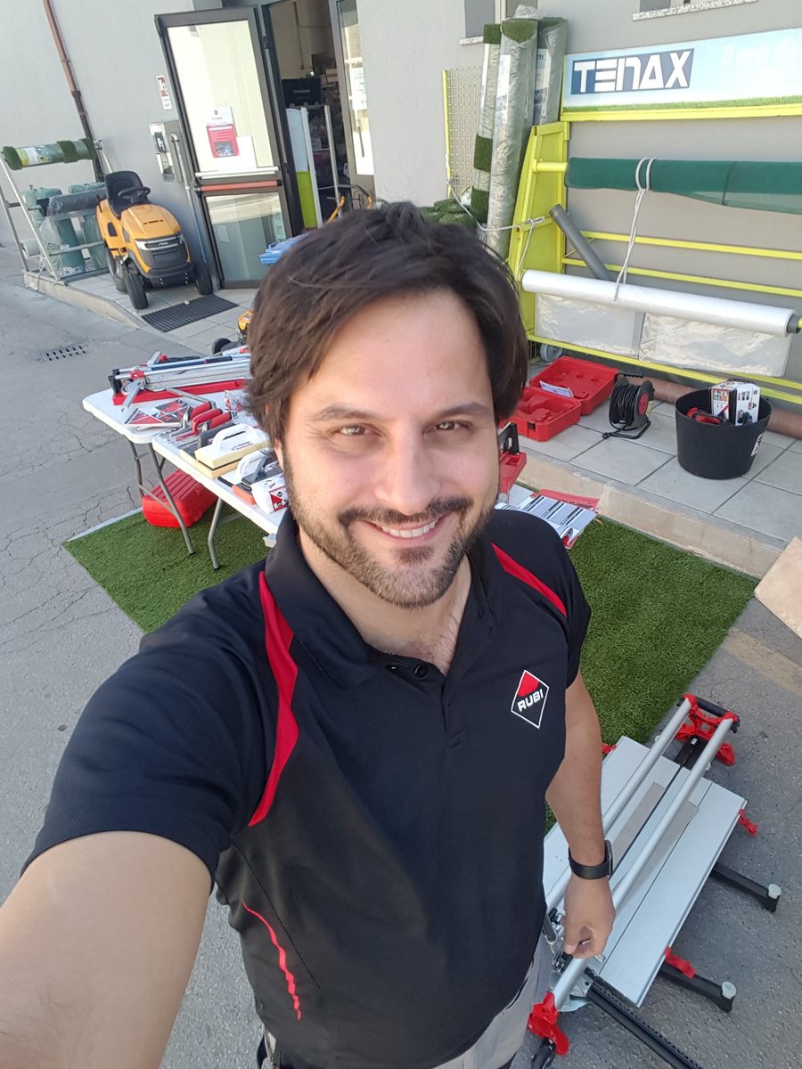 amendezrubi's tweet photo. Continuamos el tour por la bella isla #Sardinia #Sardegna #rubitools #rubidiamond #rubiscraper @ClubRubi #rubiontour #tiles #tiler https://t.co/YxdDtH6VXk