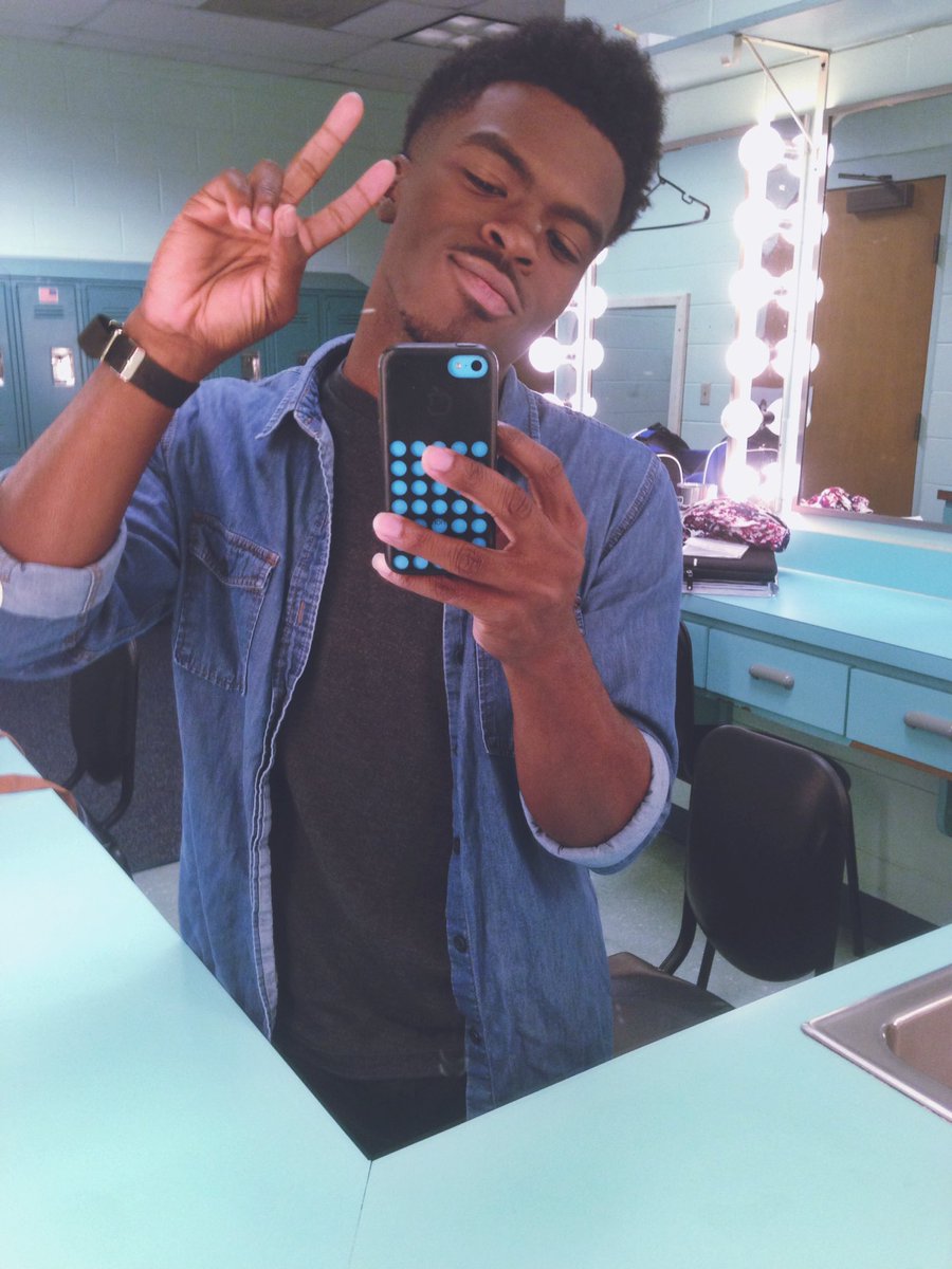 ThomasSanders tweet picture