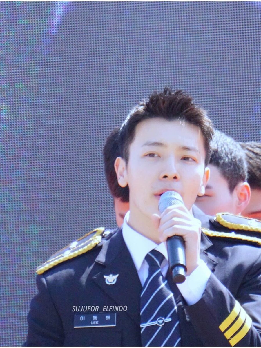 [PIC] 170527 - #슈퍼주니어 Donghae at U-Clean Youth Concert (3) 

cr SujuFor_ELFindo