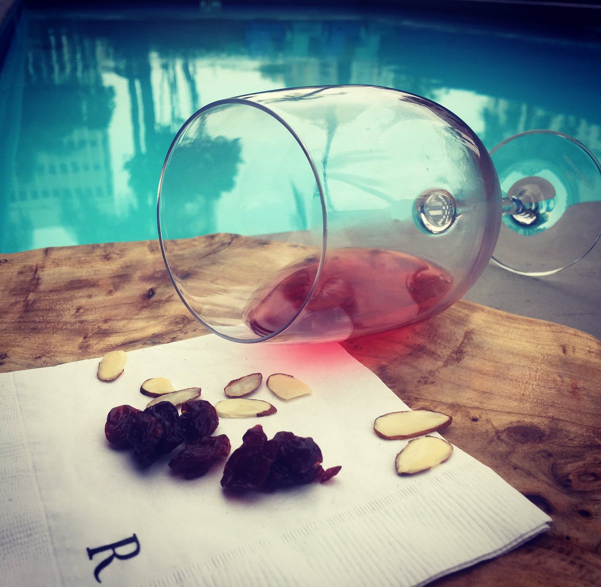 RenLongBeach's tweet photo. Join us TOMORROW night for #WineDownWednesday! Wine flights, tastings, and treats available in the SIP Lounge #businessunusual https://t.co/dbUOqyEvE6