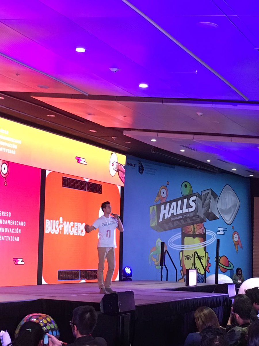 busingersapp's tweet photo. #ManagerDeLosCantantesDelTransmi estuvo inspirando a más jóvenes a emprender y a #romperselacabeza Gracias @MovimientoCLIC @HallsColombia https://t.co/rOId04XpYj