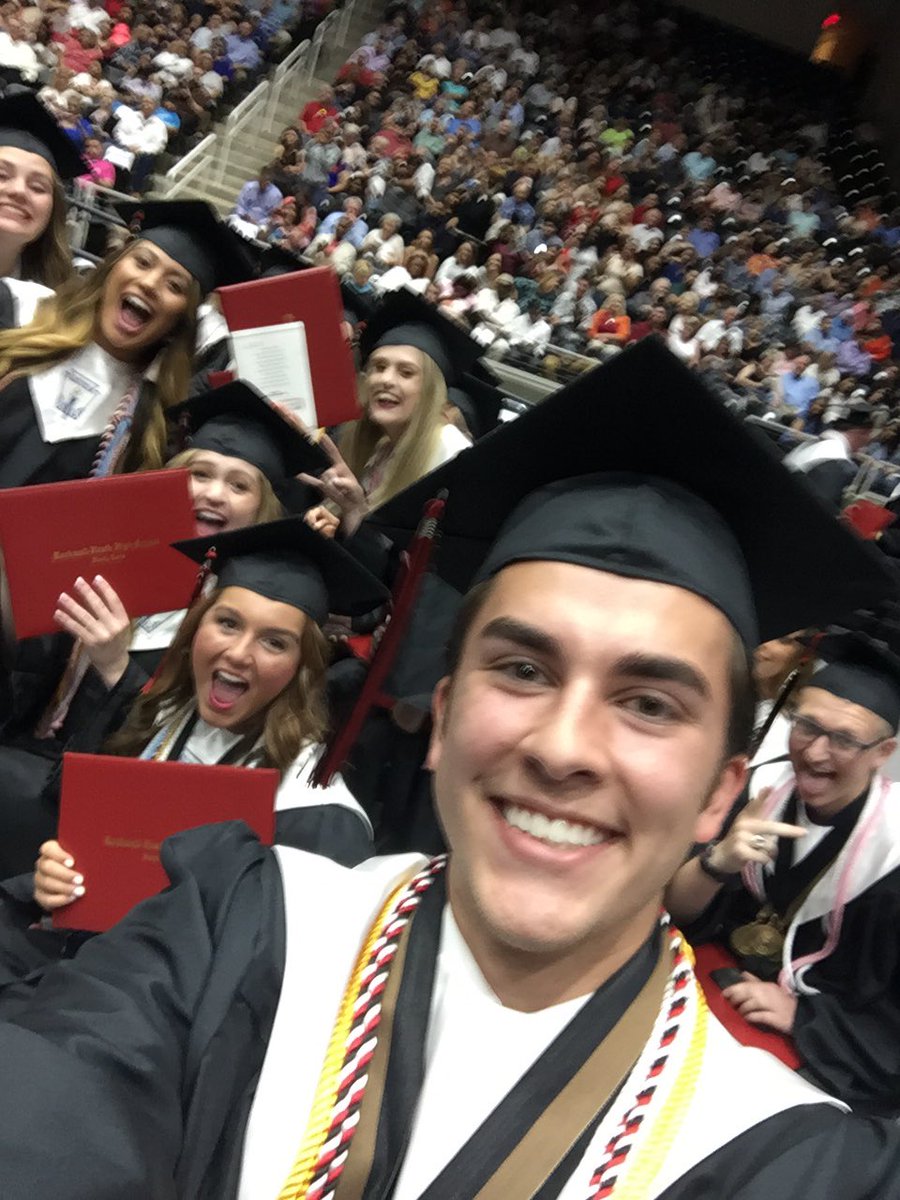 STUCOHeath's tweet photo. CONGRATULATIONS CLASS OF 2017!!! WE DID IT!! 😊😁😜You will be greatly missed @TMag29 #OnceAHawkAlwaysAHawk 🦅 #HawkPride #HawkNation https://t.co/Iqa4gjmOyV