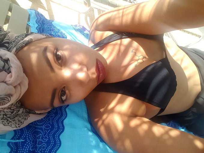 🎀🖤 Hey boos! I'm coming back to live cam on #chaturbate next week. Get your wallets ready for my return<a href="/tag/chaturbate"class="tags">#chaturbate</a>