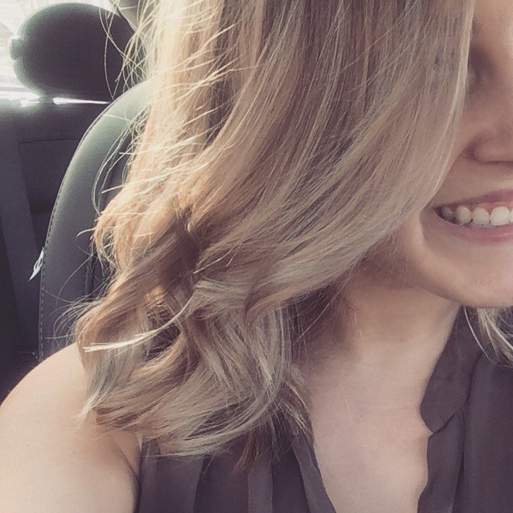 ashleyvkendall's tweet photo. Snip snip ✂️💁🏼 https://t.co/bqD5J3JxiT