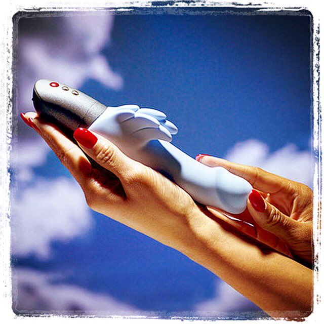 dallasnovelty's tweet photo. .@FunFactoryUSA .@FunFactory_DE #WickedWings 24-mode #BatteryPlus #USBRechargeable #Silicone #Vibrator #LightBlue https://t.co/Enx5xa0NqW https://t.co/N0sXChKPOi