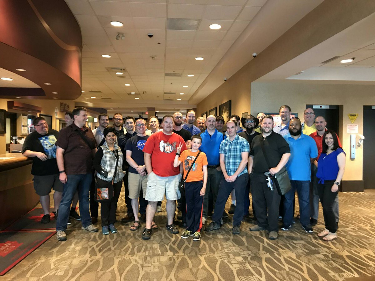 rightincode's tweet photo. Had a wonderful dinner & great fellowship with new friends! I'm grateful @Darcy_Lussier & @PrairieDevCon invited me! #prdc17 #prdc2017 https://t.co/jj2tQeZ3r1