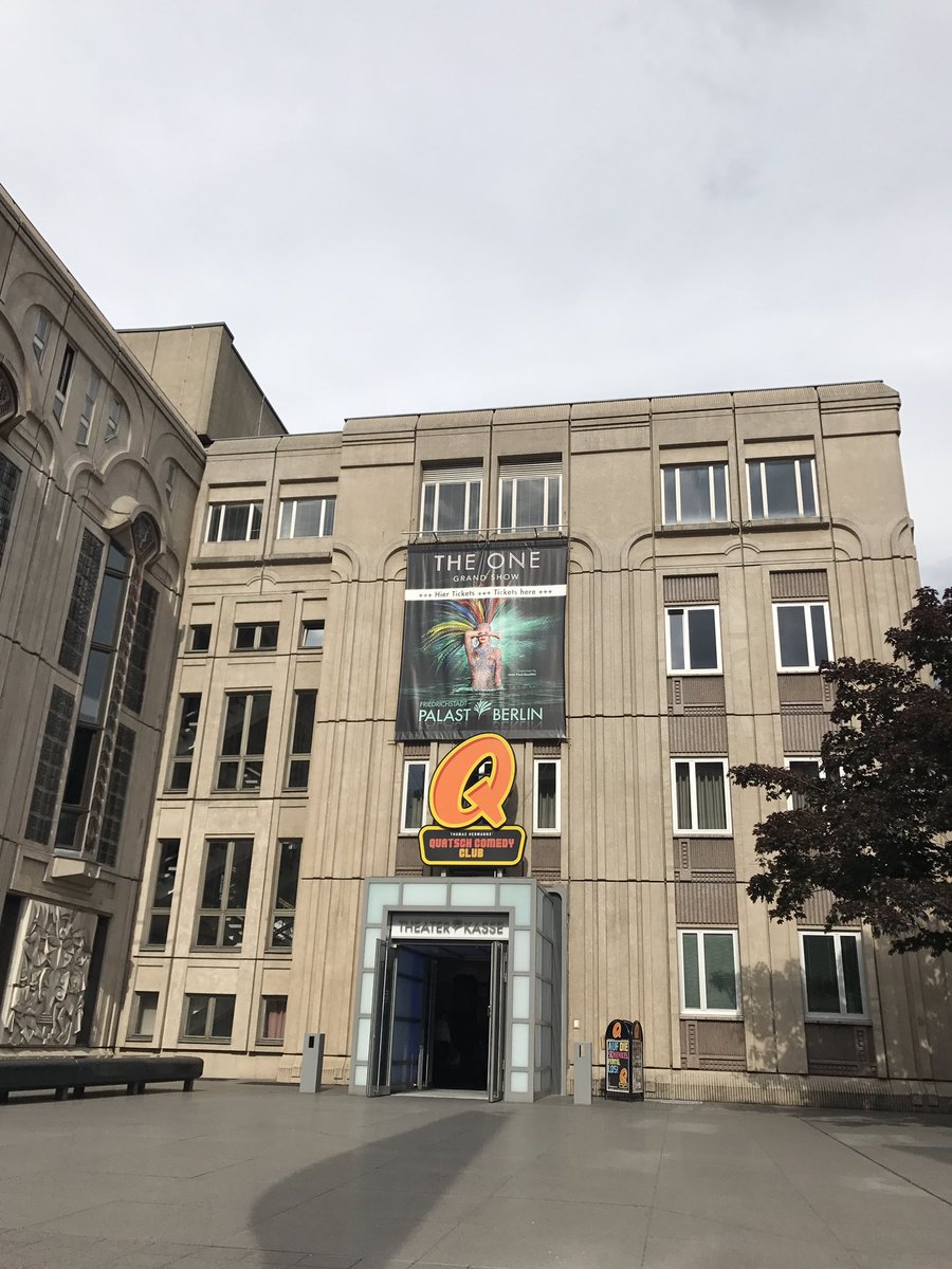 NDLBEUROPE's tweet photo. The biggest theatre stage in Europe for one of the best shows in the world! @PalastBerlin #TheOneGrandShow #dance #acrobats #fashionshow ✨ https://t.co/xRzlPrjrbm