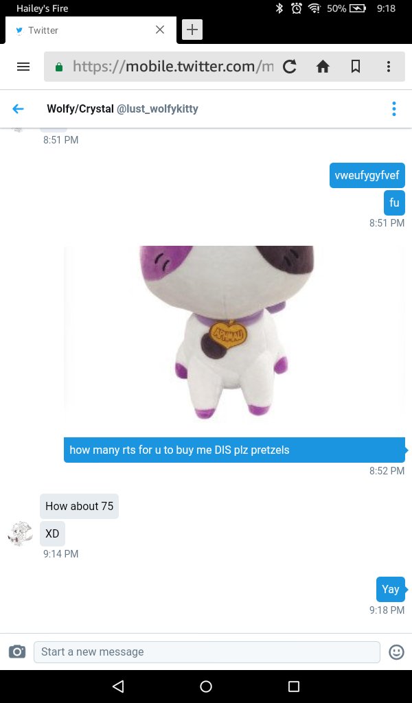 LibbyMaePheniox's tweet photo. HELLLLLP MEEEEE PLEEEAAAASSSEEE !!!!!!!!!!!!!! (I really want this plushie) https://t.co/X7TllXcWRT