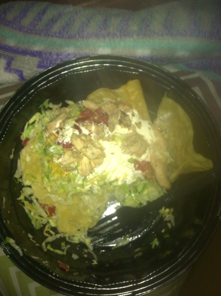 When your mother works on a restaurant 😍" free food mothers fuckers!! " 😂😂