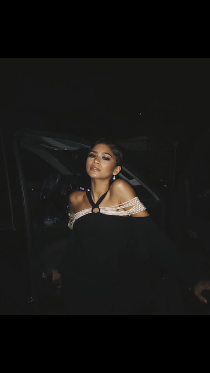 MireZack's tweet photo. @Zendaya ❤️❤️ https://t.co/Dqr4mE4f1Y