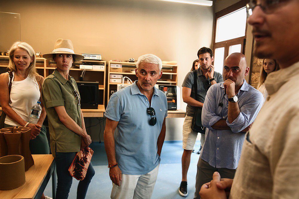 Visiting pilot Fab Lab in Athens-training refugees ,local Greeks p/o our #Ascend initiative @RadcliffeFdn <a href="/FabLabHub/">FabLab Hub</a>