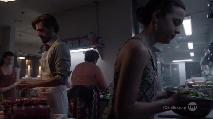 JuanDBottofans's tweet photo. JuanDiego-a-Day:
What he's cookin' is smokin' hot!
#JuanDiegoBotto #GoodBehavior #ChefJavier https://t.co/jlMJtPuFwc