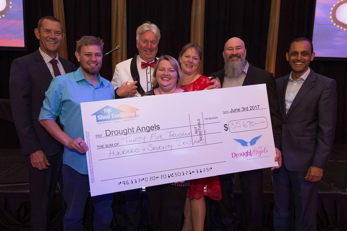 dazzaonley's tweet photo. Proud to be a part of supporting this fantastic charity @droughtangels at the Shed Company conference 2017 @CompanyShed https://t.co/GO8xyDfYLw