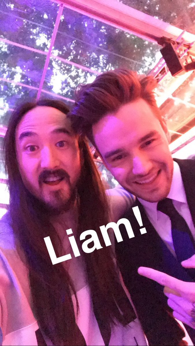 1D_24hNews's tweet photo. Liam at #GlamourAwards last night!!!
#LiamPayne #Liam #Payne #StripThatDownVideo https://t.co/jsAqgVBtZK