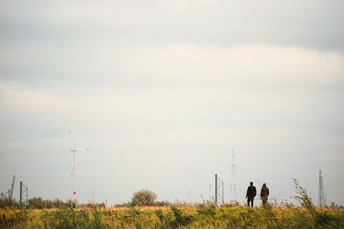 Word of the day: “uitwaaien” - lit. ‘to walk in the wind’. To clear your head or lift your heart by taking a brief break in nature (Dutch).