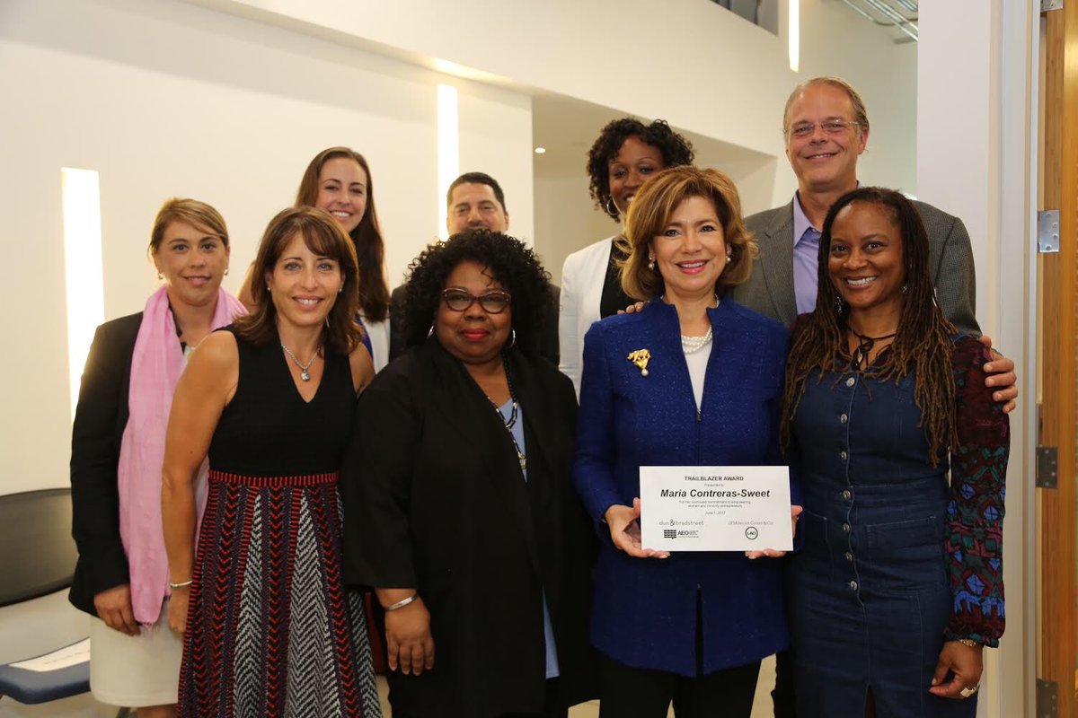 MContrerasSweet's tweet photo. Thank you @LACIncubator 4 your leadership in #inclusive entrepreneurship &amp; #cleantech innovation.  #SmallBiz #womenintech https://t.co/1AGsRWiSDu