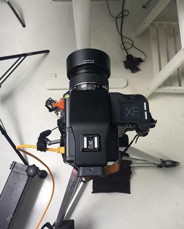TetherTools's tweet photo. #Repost @studiovarustamo
・・・
Use the best tools for the best jobs! 🎩

#phaseone #iq250 on set w the one and only @… https://t.co/jQXWSO9FwJ https://t.co/39JHQ3eieg