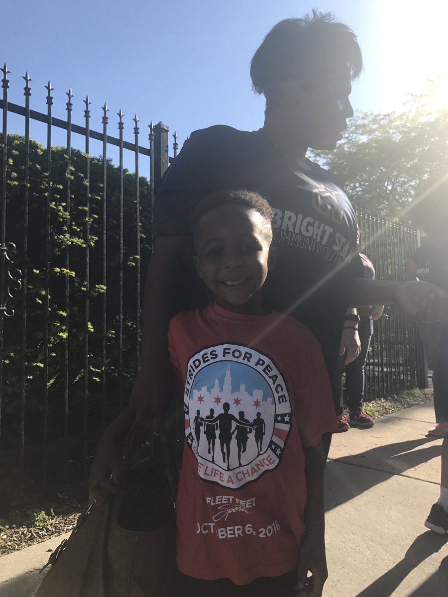 brightstarco's tweet image. 🏃🏽🏃🏾‍♀️#Raceday #StridesforPeace #TurnModel #itsourTURN #BSCO 🌟