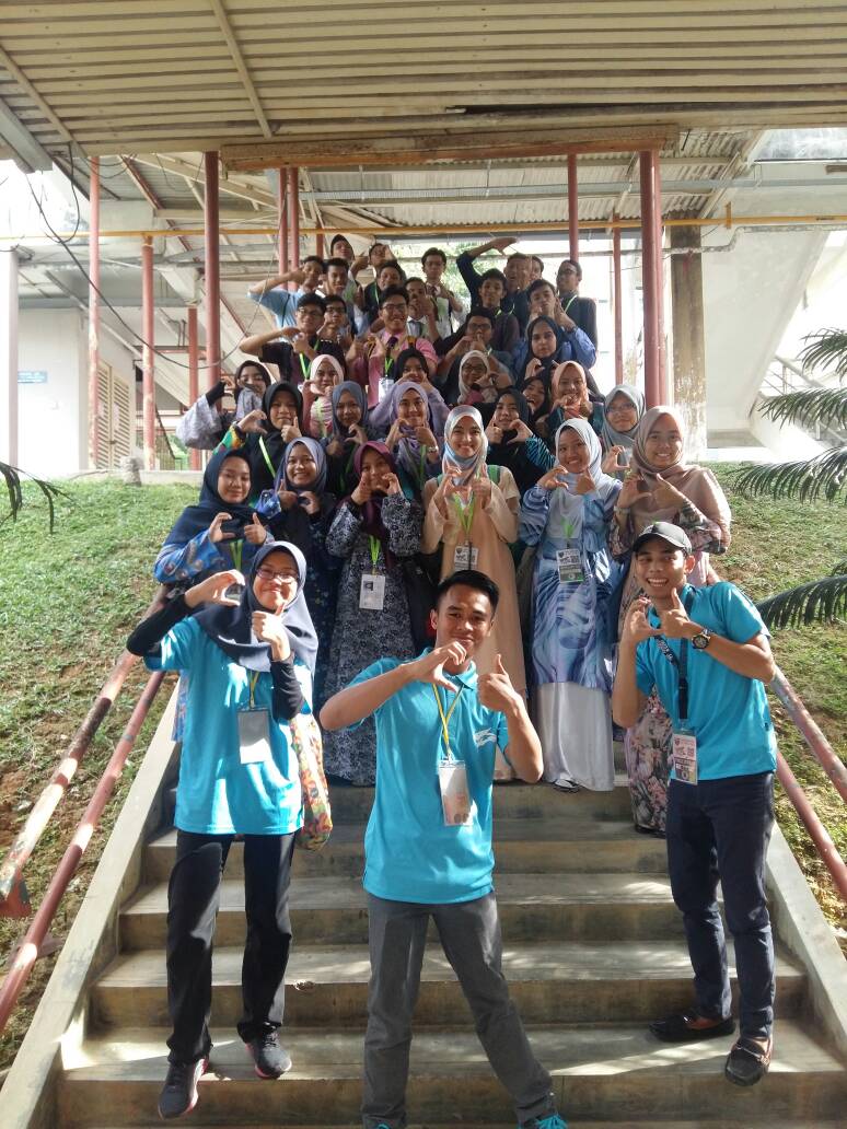 Afiq04Irfan's tweet photo. Friendzone😅 #mskp17 #cellB https://t.co/3pxfqRsdKP
