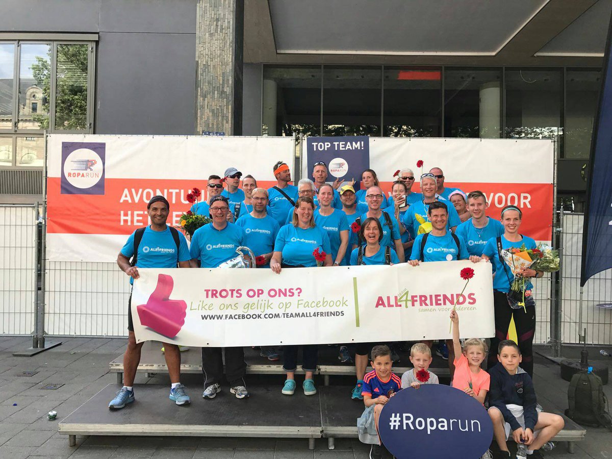 Team <a href="/teamall4friends/">Team All4Friends</a> heeft de #Roparun in 42 uur van #Parijs naar #Rotterdam gerend. #gefeliciteerd #toppers #mooieprestatie #knapwerk