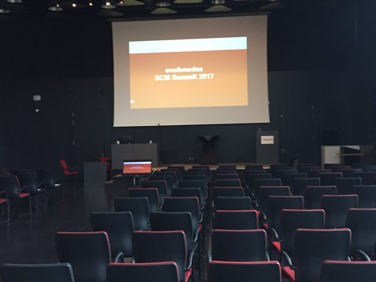 hansdamen's tweet photo. Stilte voor de storm. @evofenedex #efs17 https://t.co/oodBoZ6lnc
