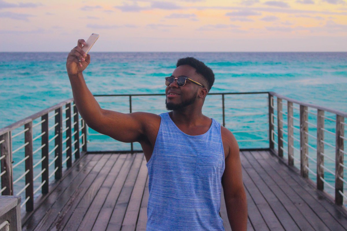 Hhervemk's tweet photo. You can't touch my Barbados 🇧🇧 selfie game 😎... #pabloH https://t.co/LG9TmLQJJB