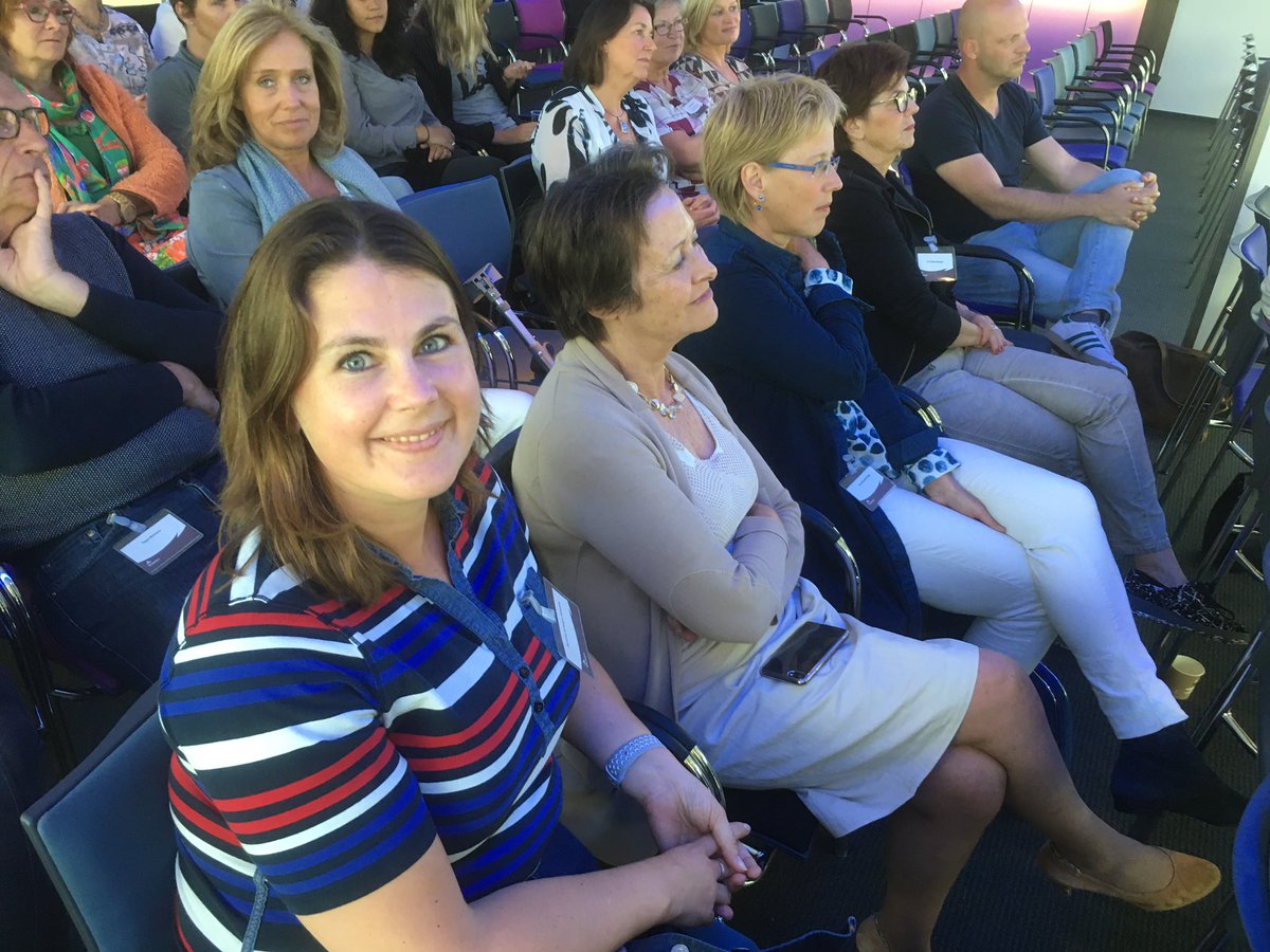 <a href="/AnoukeBakx/">Anouke</a> <a href="/Fontys/">Fontys</a> vertelt over #praktijkgericht #onderzoek en de #jury en prijswinnaar #annelies de hoop