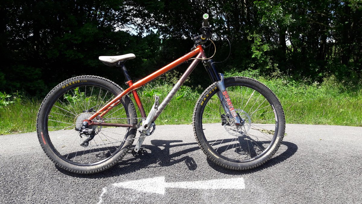 Resurrected parts bin DJ getting a run out on some <a href="/BikeTrack1/">Bike Track</a> goodness in the lunchtime sun...need a shorter post #26aintdead