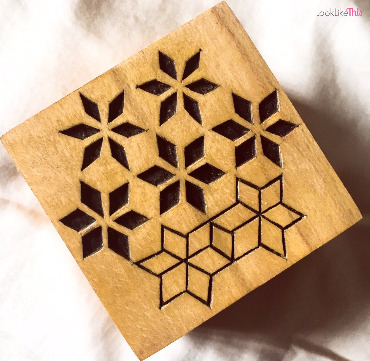 Looklikethis_In's tweet photo. #Blogged! Handmade crafts from @DirectCreate 💁🏻Read here https://t.co/sn0ZPHUcCk #Indian #art #onlineshopping #directcreate #mumbaiblogger https://t.co/DUbVW3xQYp
